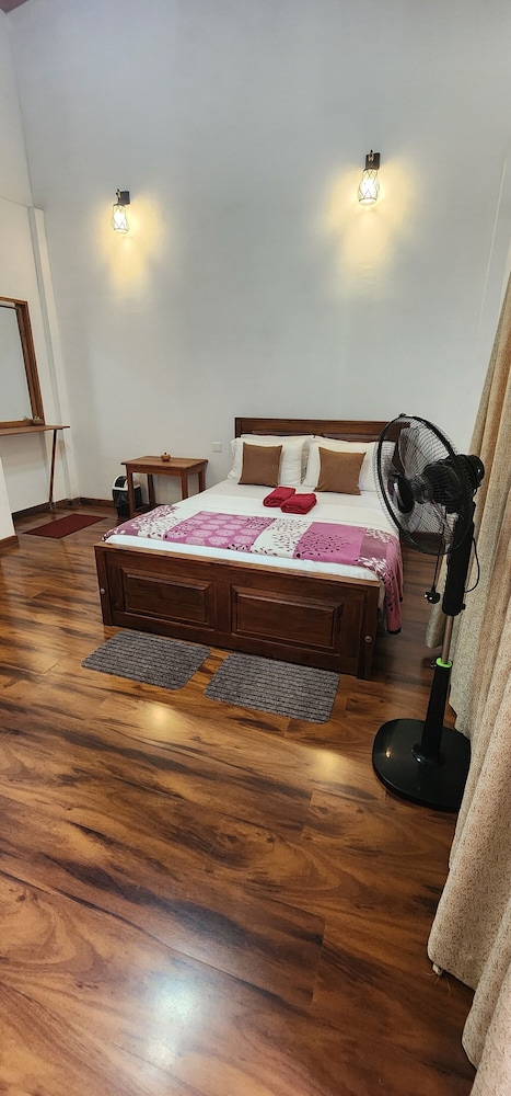 Deluxe Triple Room, 1 Bedroom, Private Bathroom photo 2