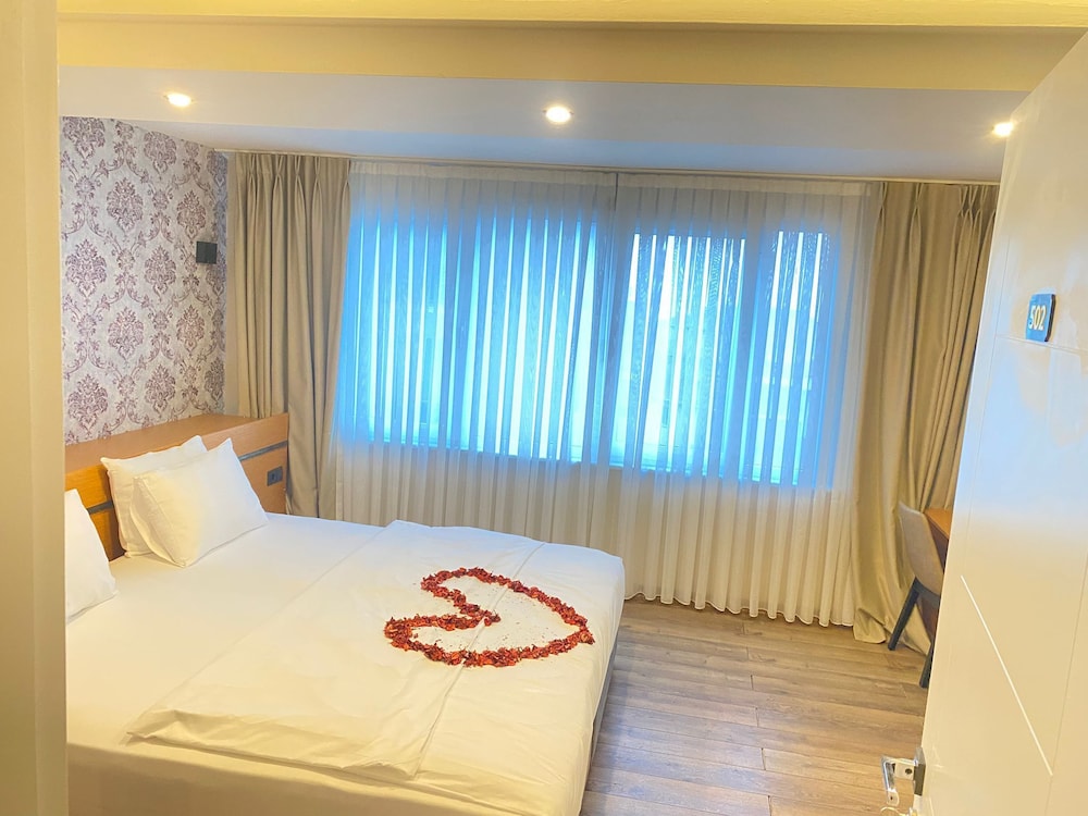 Honeymoon Double Room
