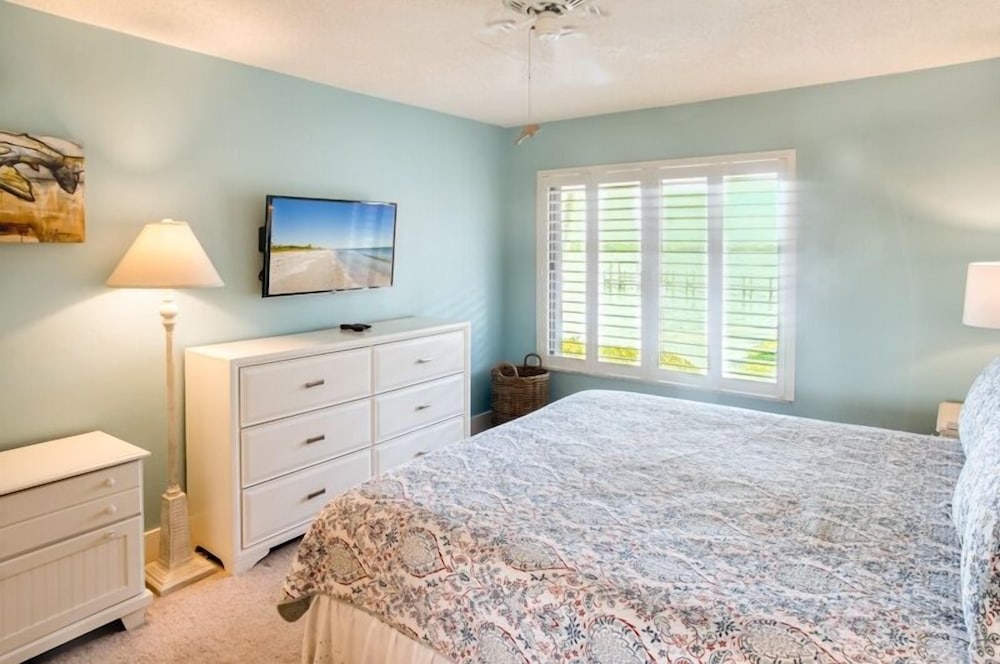 Condo, 3 Bedrooms photo 2