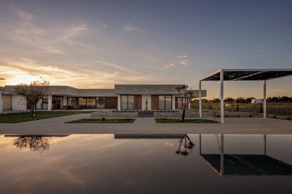 Four-bedroom Villa w/ Private Pool photo 3