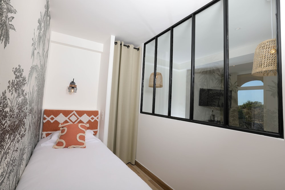 Panoramic Triple Room, Balcony, Sea View - Photo 6