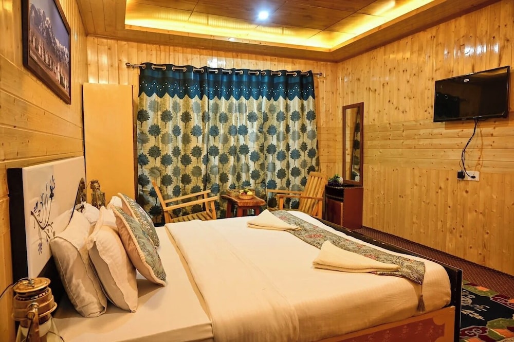 Deluxe Double Room, Mountain View photo 2