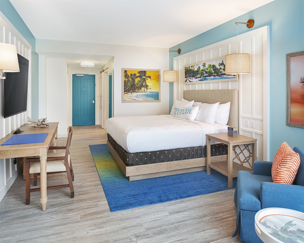 Standard Room, 1 King Bed, City View - Photo 1