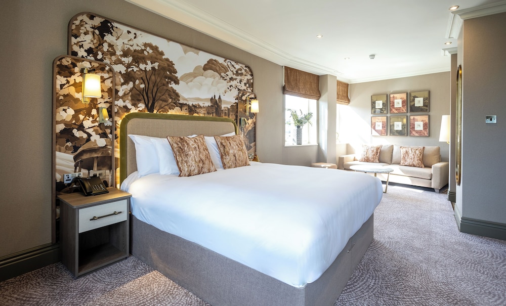 Suite, 1 King Bed, Non Smoking photo 2