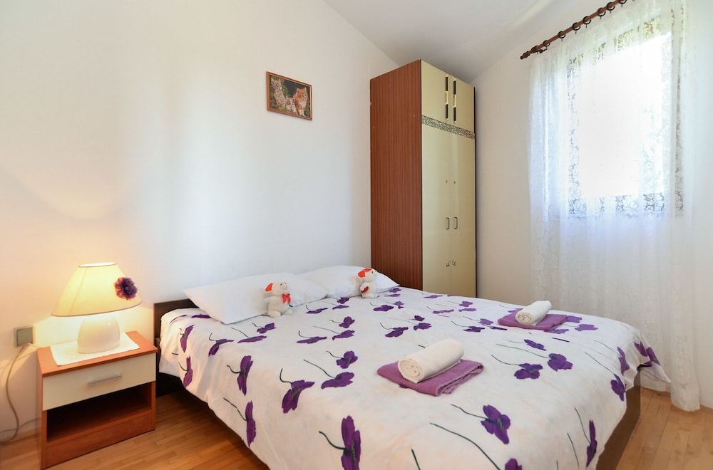 Standard House, 4 Bedrooms (0278)
