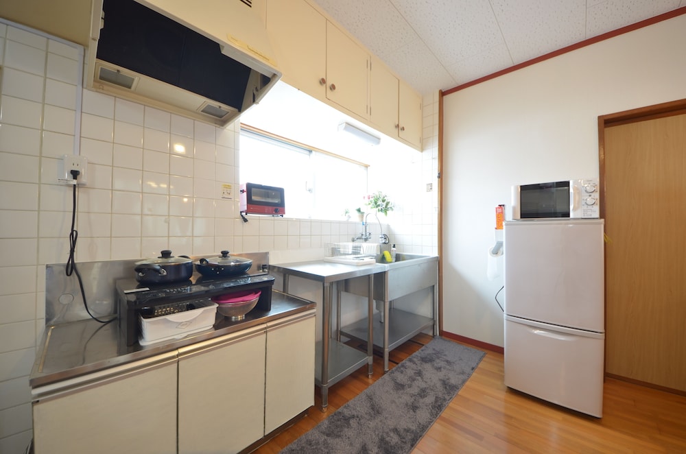 Private Vacation Home - Photo 16