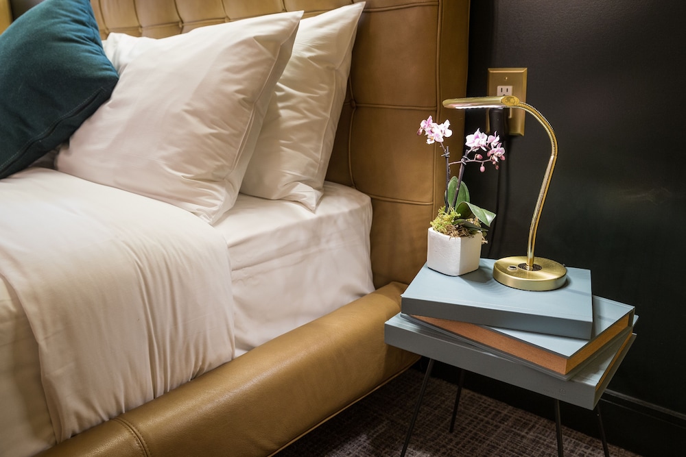 Suite Junior, 2 Queen Beds, Semi Basement photo 3