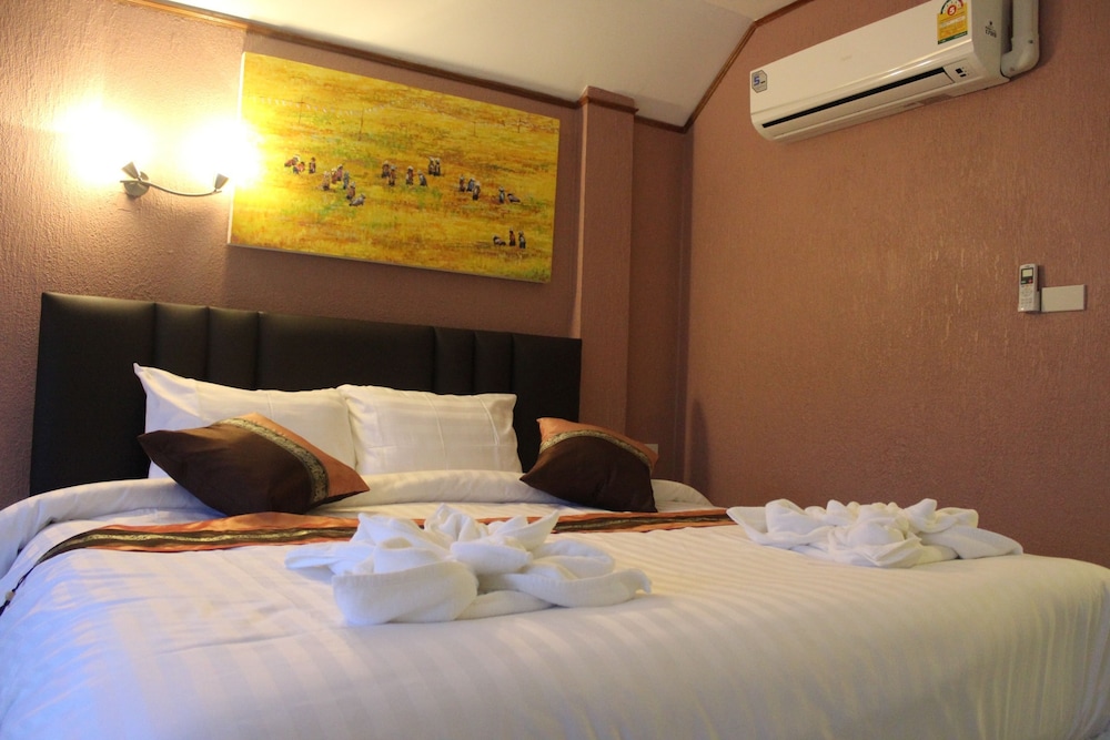 King Room, (City View) photo 2