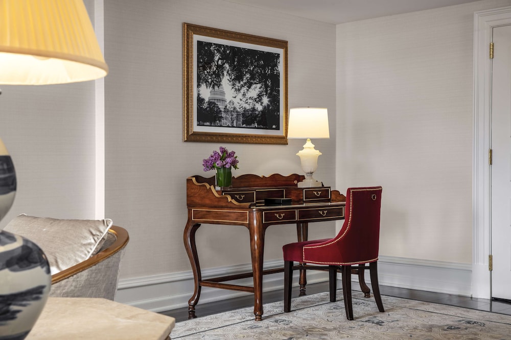 Post Office 1 Bedroom Suite