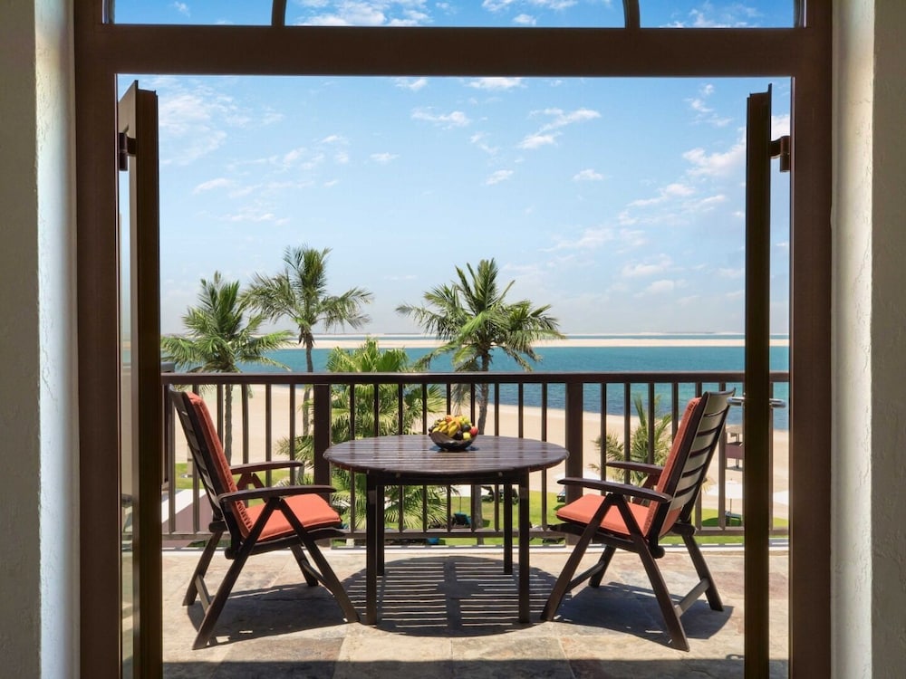 Sea View Junior Suite with Dedicated Pool, Private Beach Access & Mall Shuttle thumbnail 5