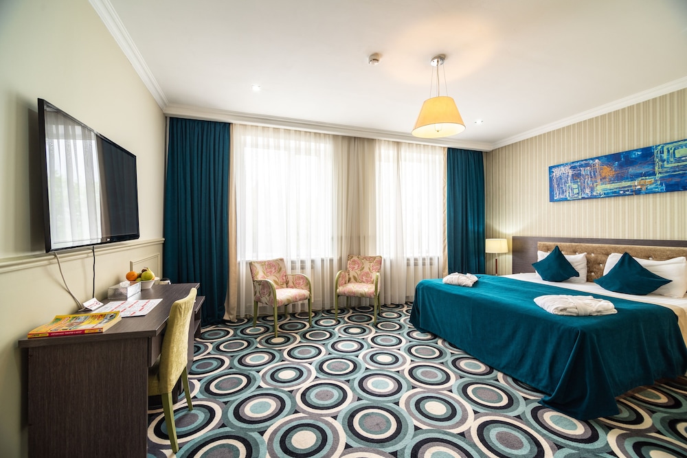 Luxury Suite, 1 Double Bed, Smoking photo 2