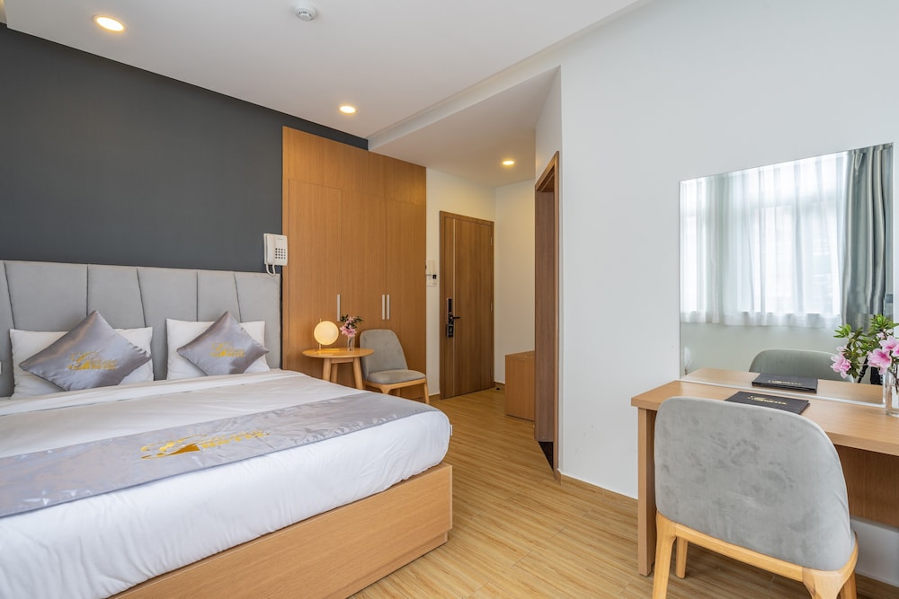 Superior Double Room, Balcony - Photo 16