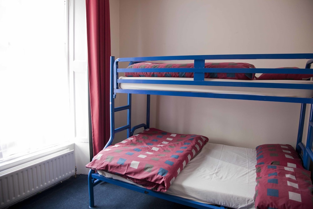 Standard Triple Room, Ensuite photo 1