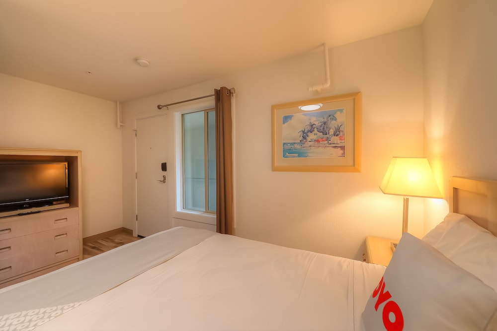 Room, 1 Double Bed - Photo 3