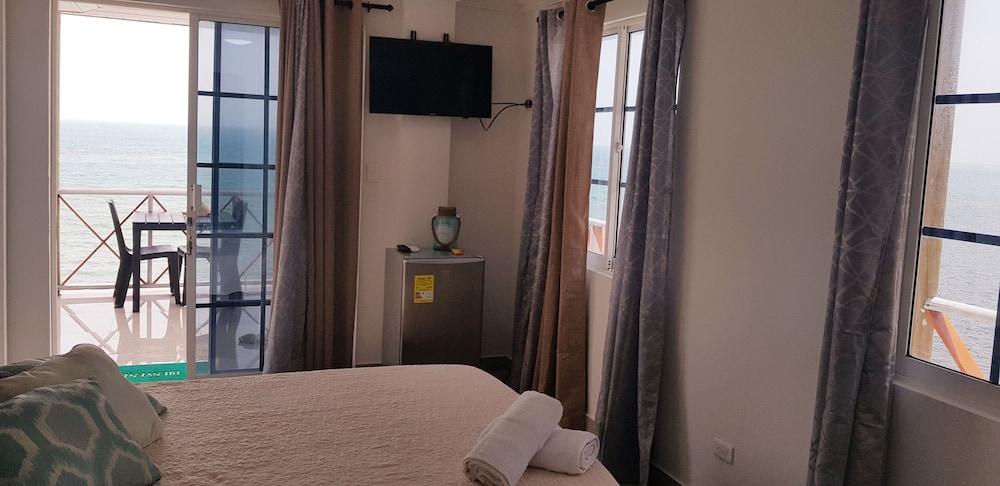 Basic Double Room, 1 Double Bed, Non Smoking, Ocean View photo 1