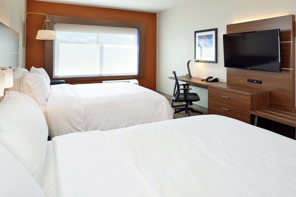 Suite, 2 Queen Beds (Additional Living Area) - Photo 1