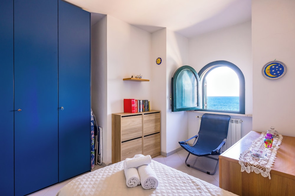 Apartment (2 Bedrooms) photo 2