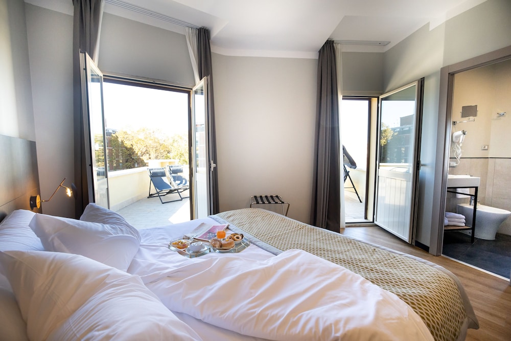 Exclusive Room