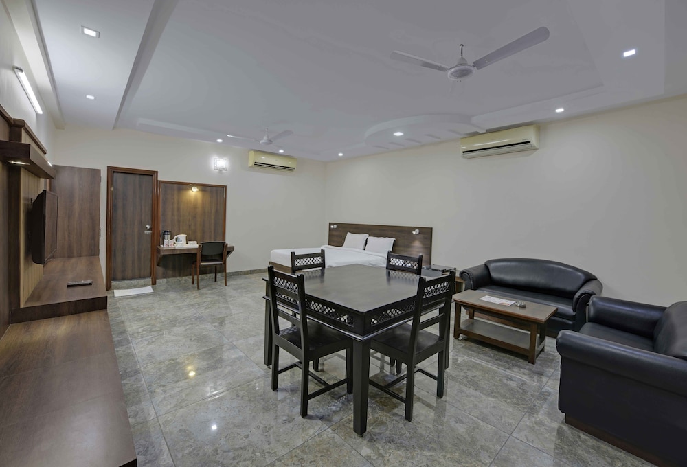Super Deluxe Room