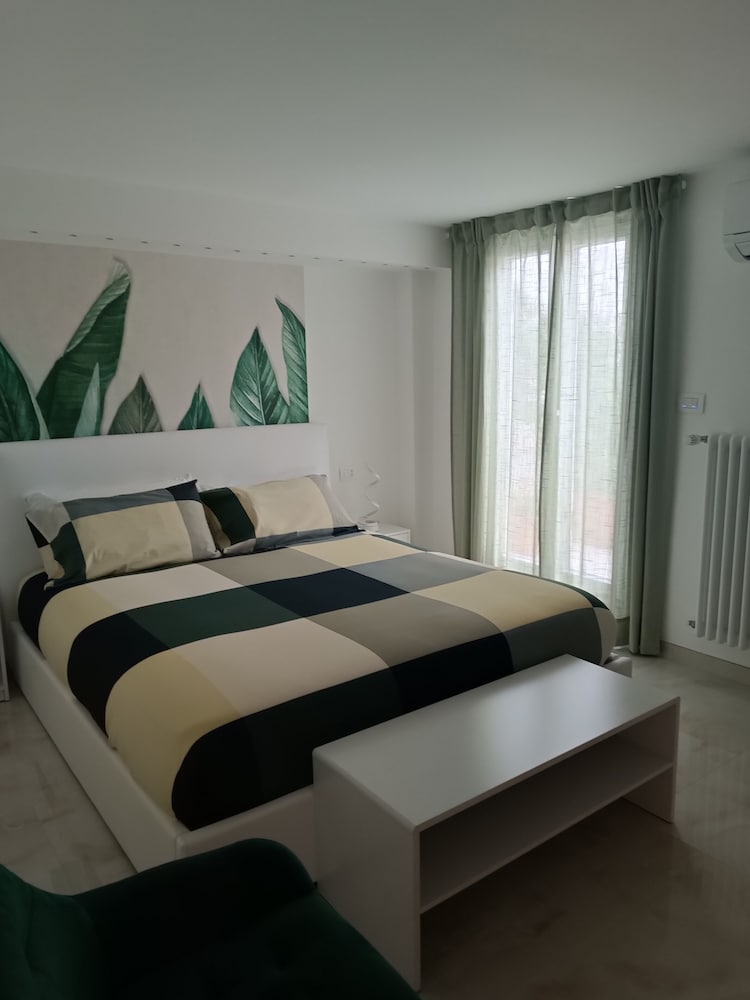 Double Room, Balcony