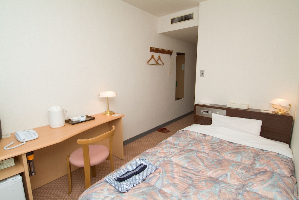 Basic Room, 1 Bedroom, Non Smoking photo 2