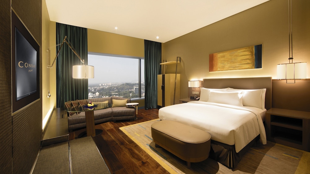 Deluxe Room, 1 King Bed