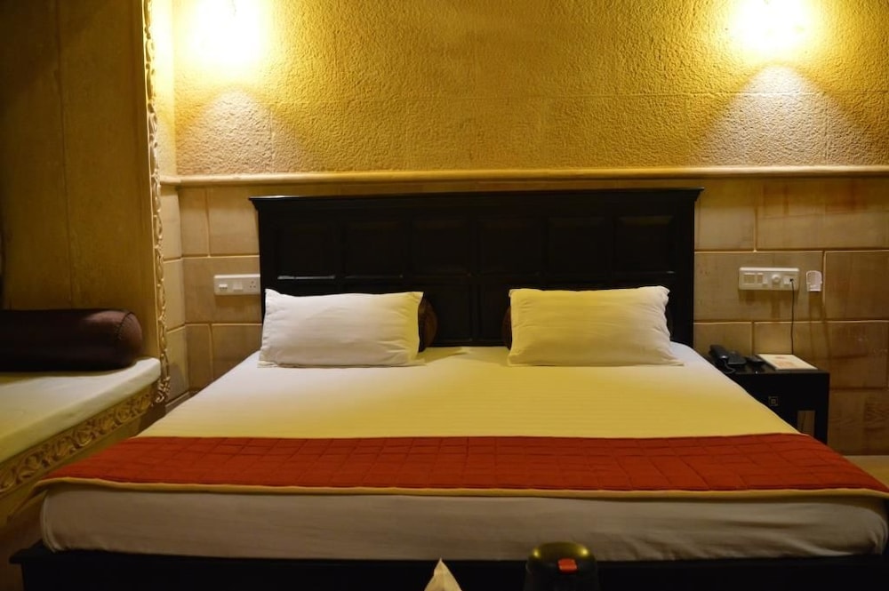 Comfort Room - Photo 1