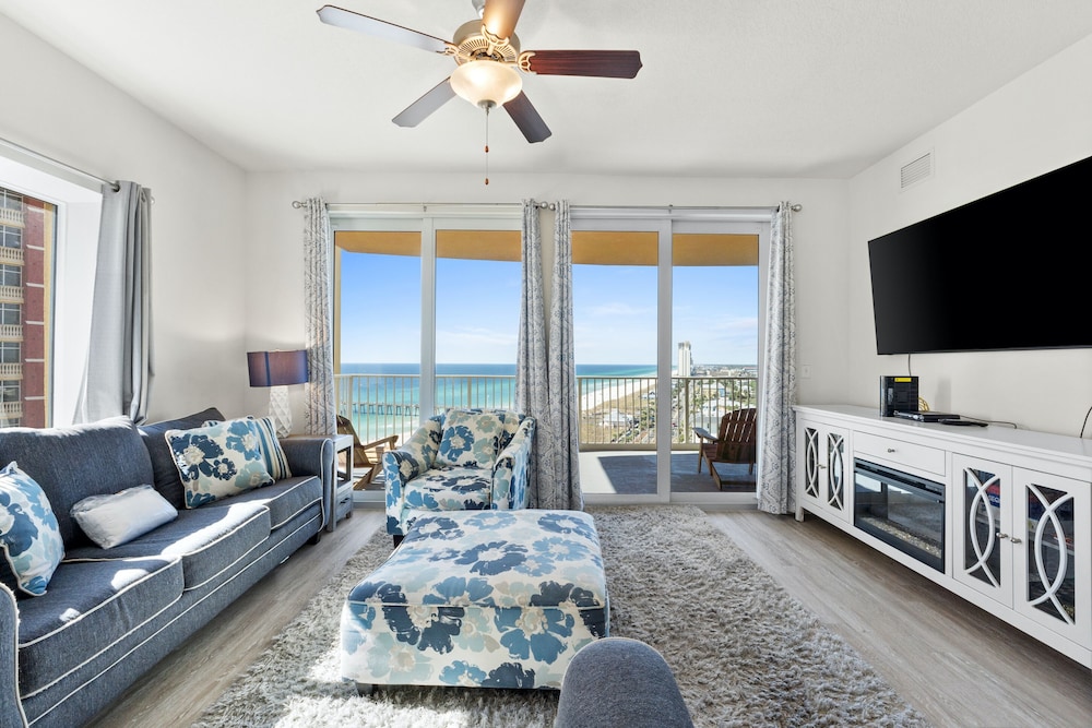 Condo, 3 Bedrooms, Sea View (1401)