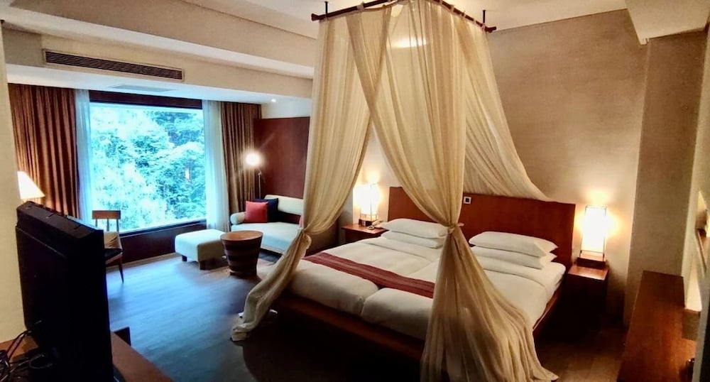 Grandview Twin Room, River View (Include French Dinner and American Breakfast) photo 1