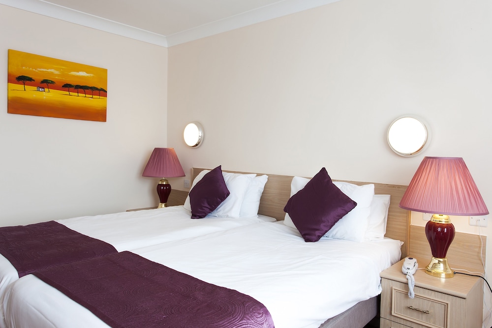 Twin Room - Photo 4