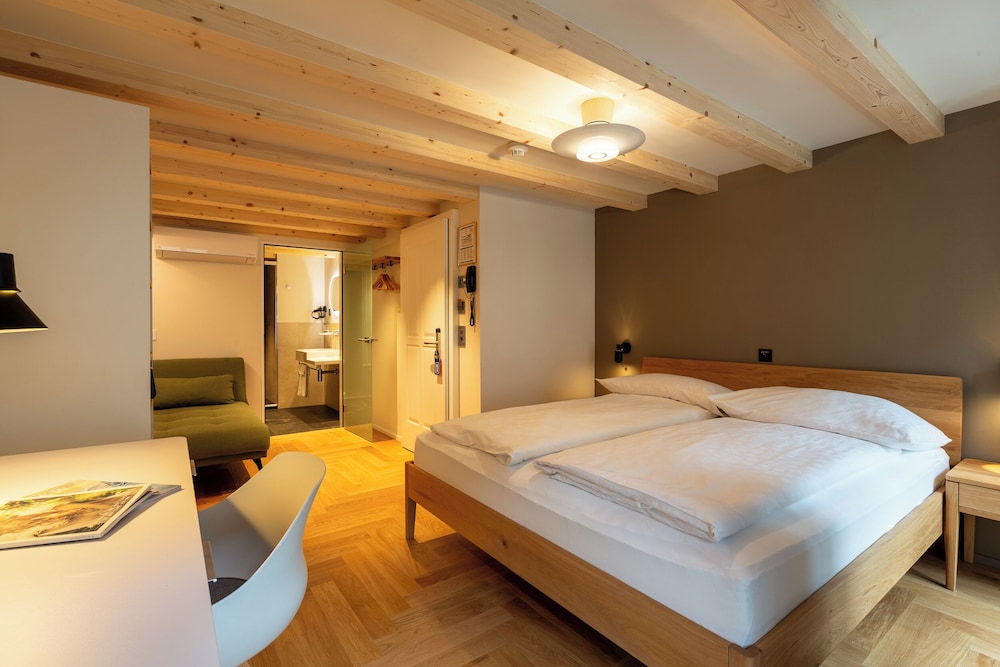 Premium Double Room photo 3