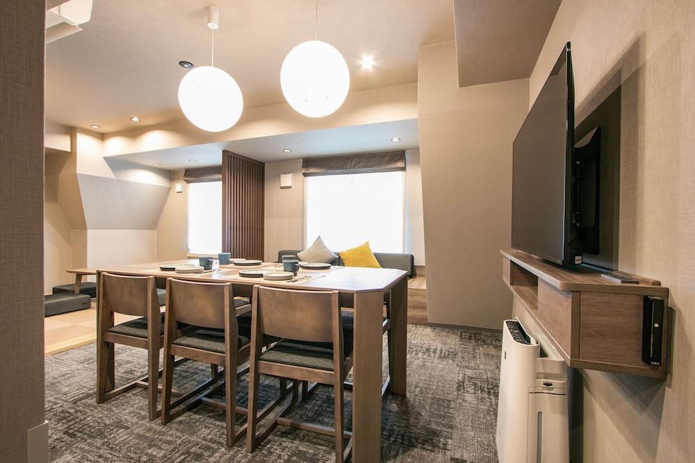 Deluxe 1BR with 6beds (with Tatami Room), Non Smoking