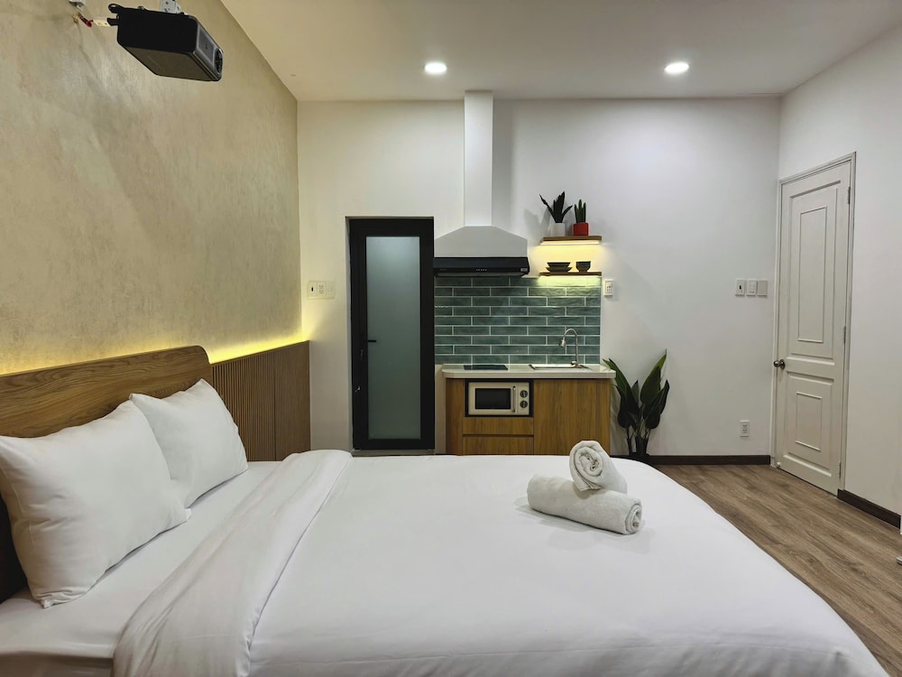 Business Studio Suite, Housekeeping