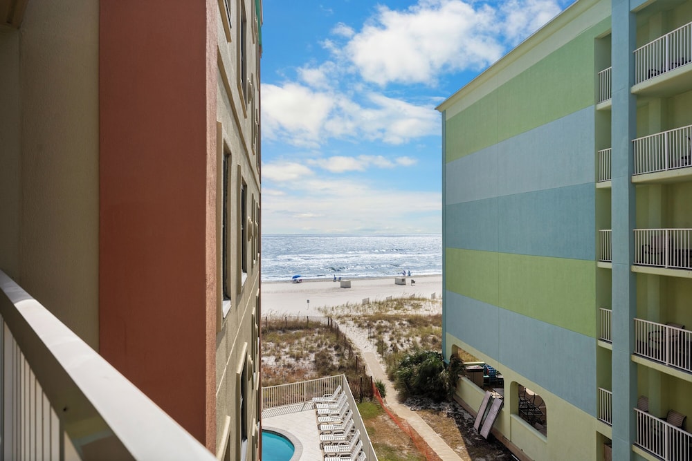 Family Condo, 2 Bedrooms, Balcony, Beachfront photo 2