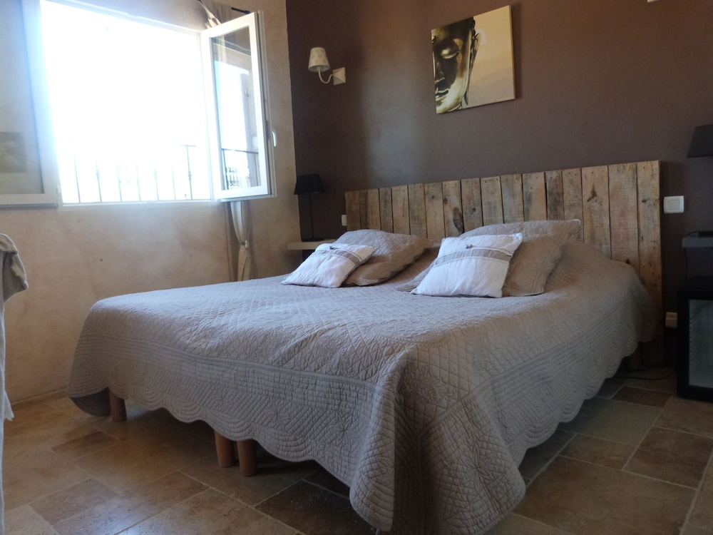 Double or Twin Room photo 1