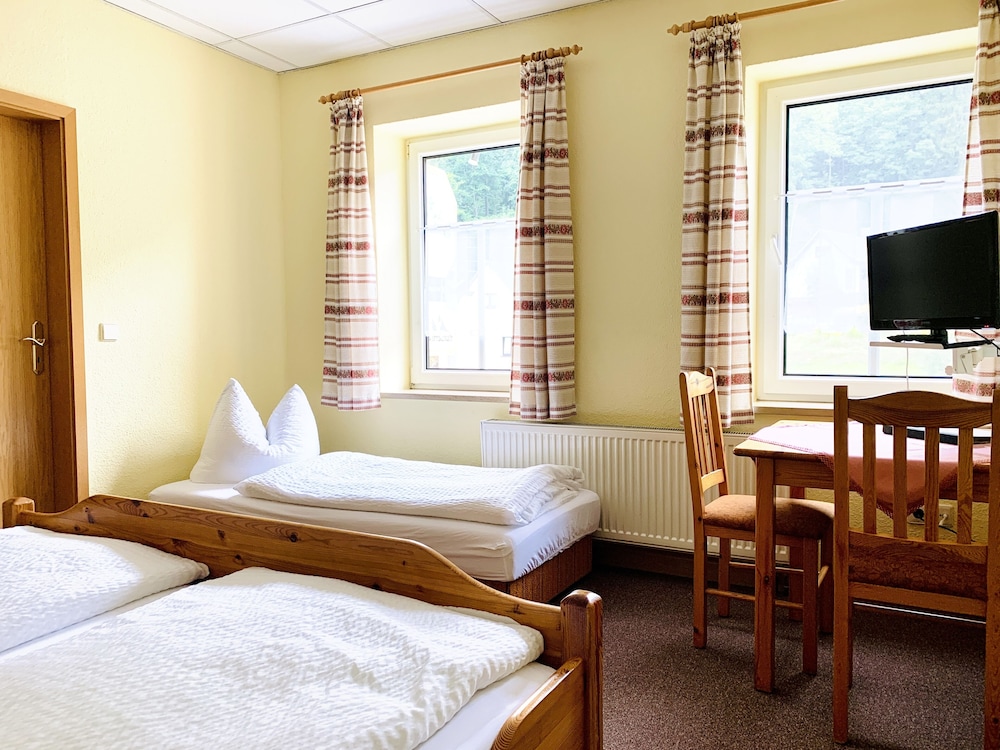 Triple Room photo 2