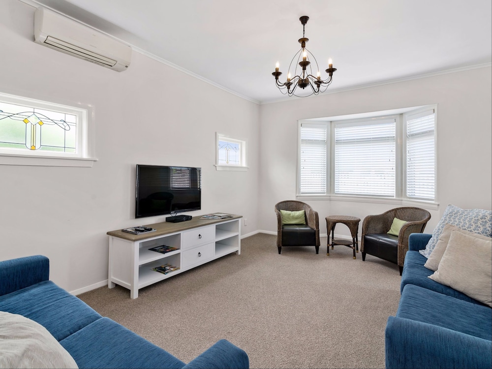3 Bedroom Cottage photo 3
