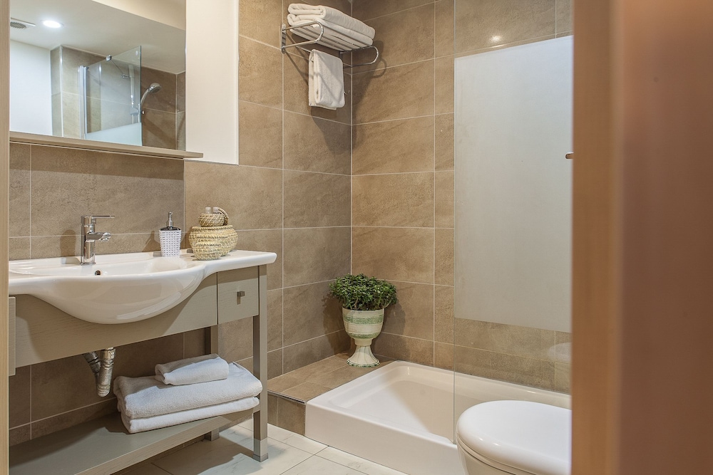 Executive Suite, Kitchenette photo 2