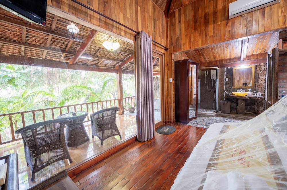 Bungalow, Non Smoking, Sea View - Photo 4