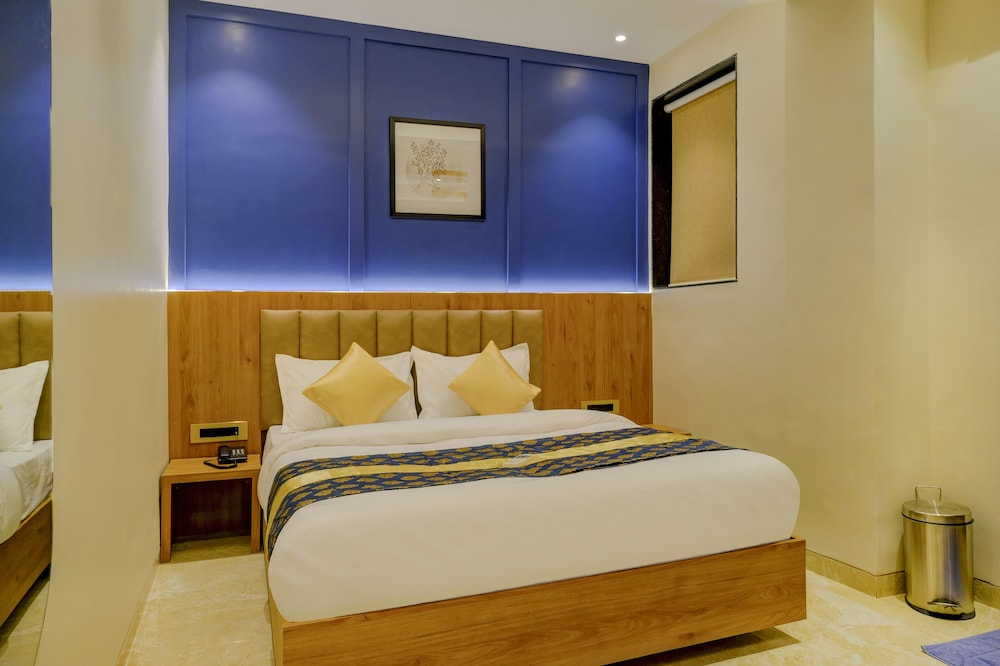 Sapphire Suite - Photo 8