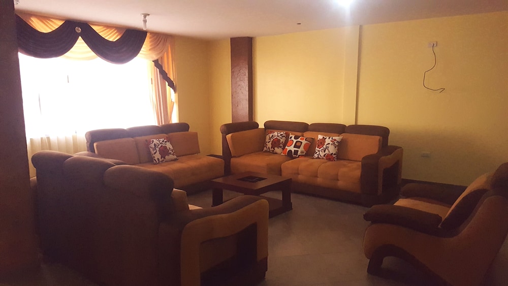 Business Suite, Hot Tub photo 2