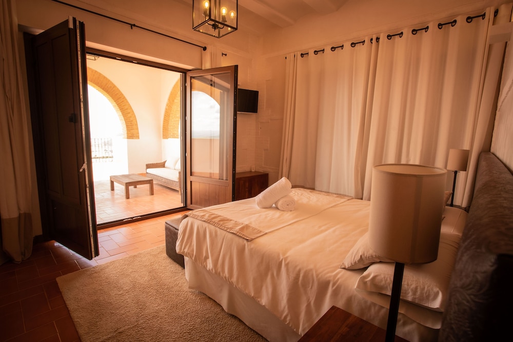 Honeymoon Room photo 2