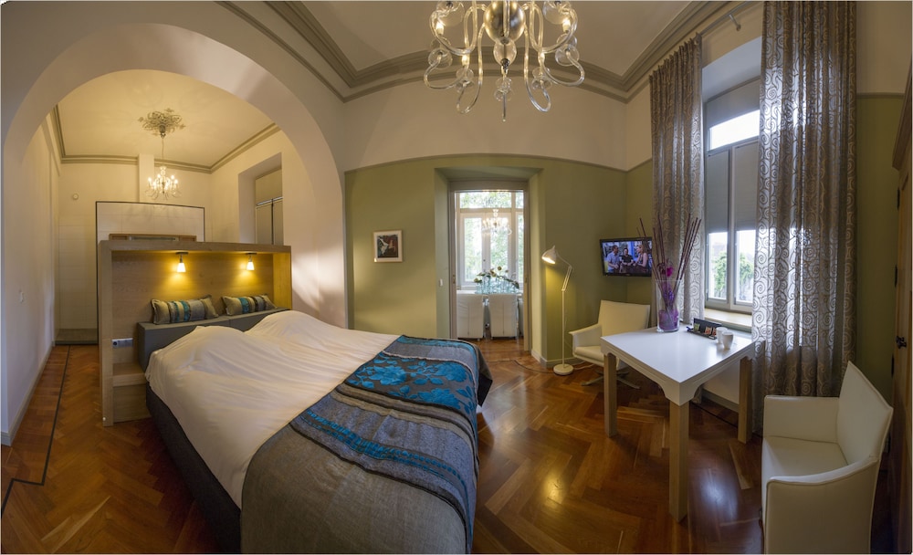 Suite photo 2
