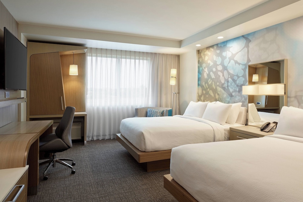 Suite, Multiple Beds - Photo 2