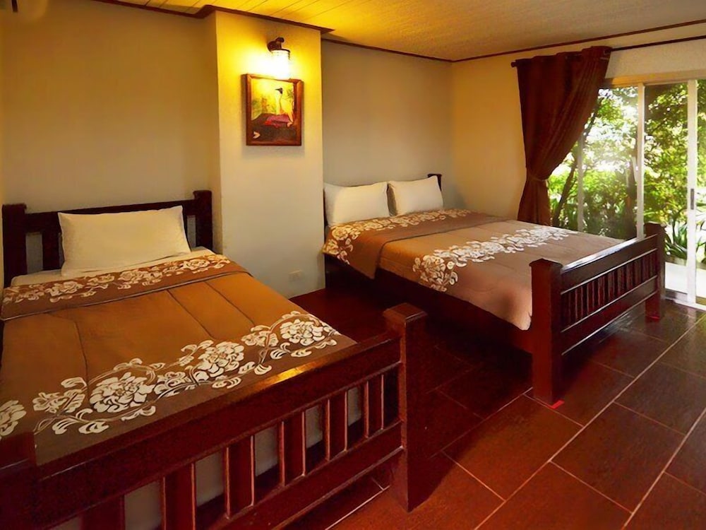 Superior Triple Room photo 3