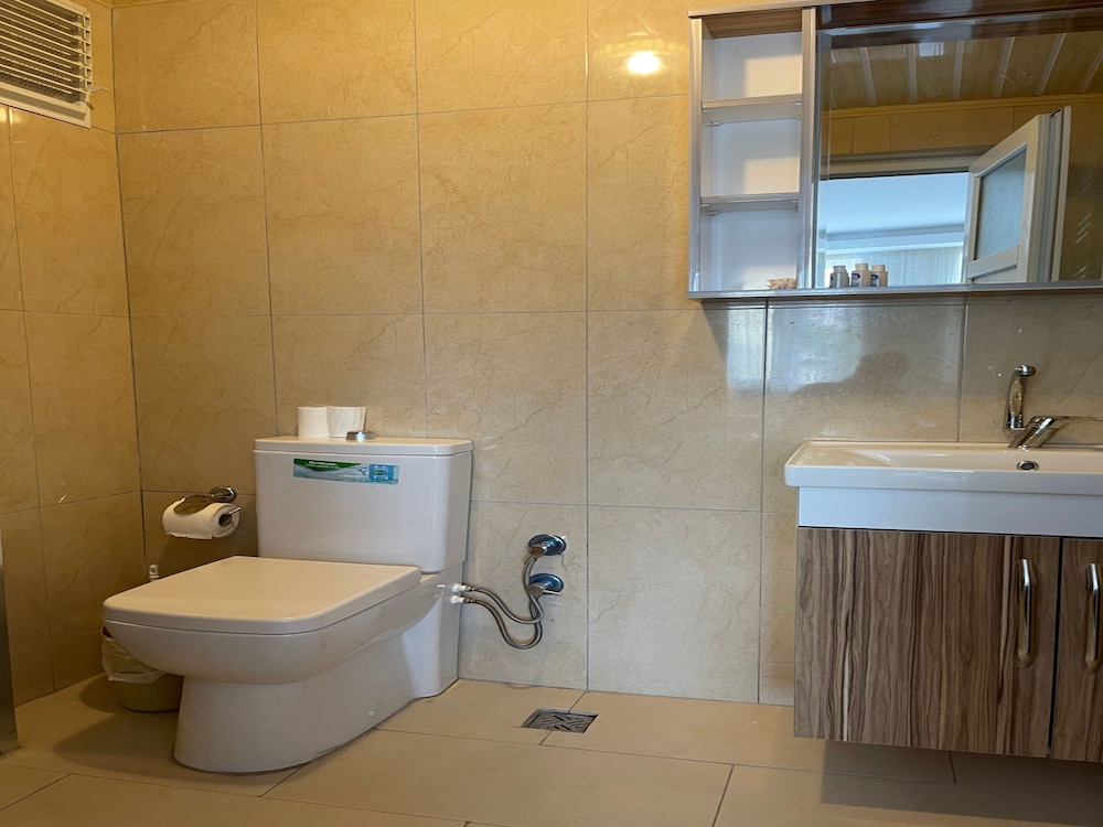 Family Triple Room - Photo 9