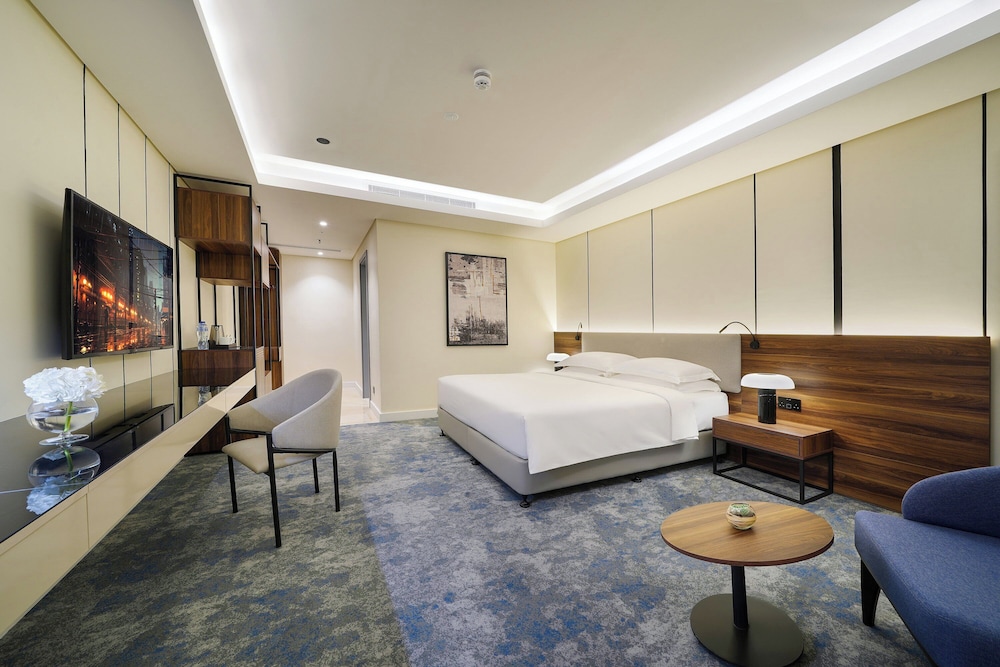 Standard Room, 1 King Bed (Guest)