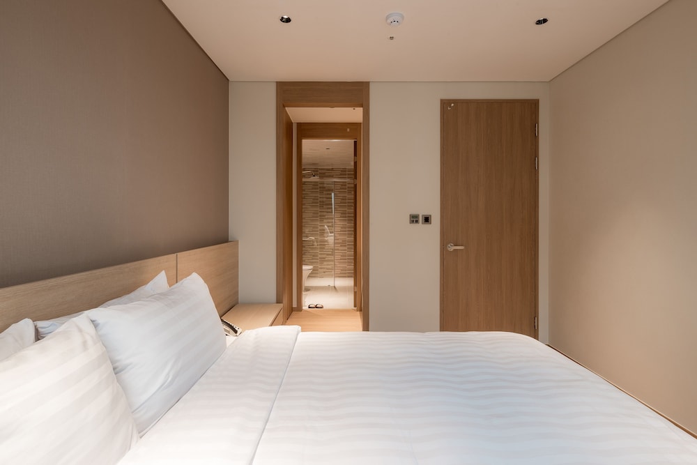 Royal Suite (3 Room) photo 3