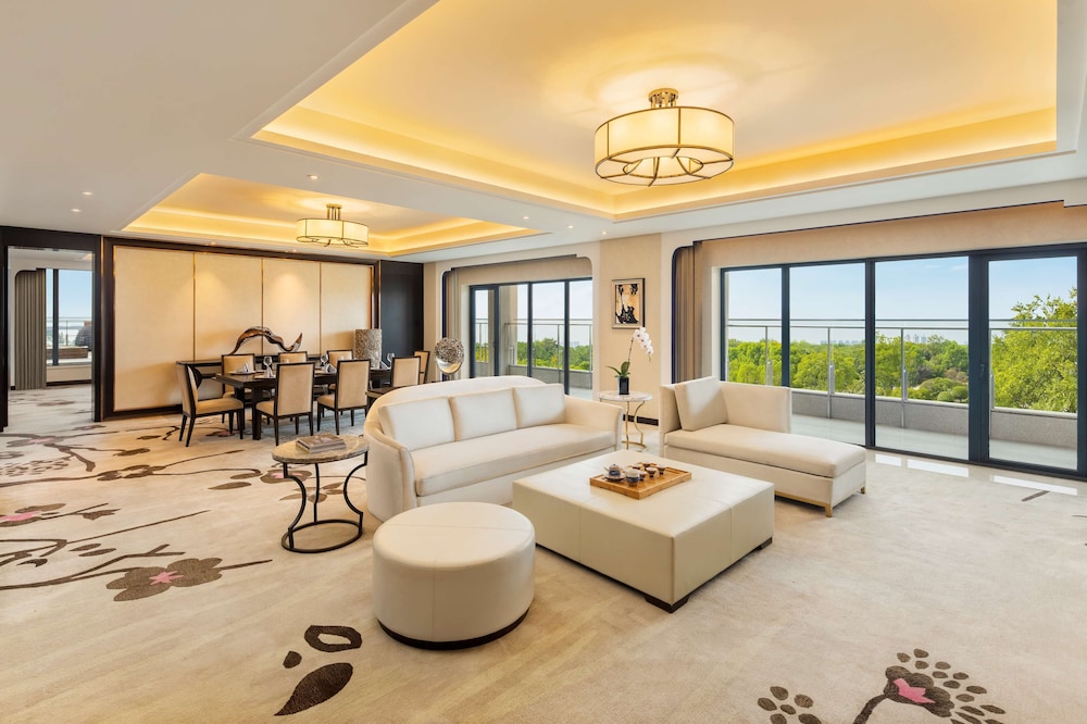 Presidential Suite photo 2