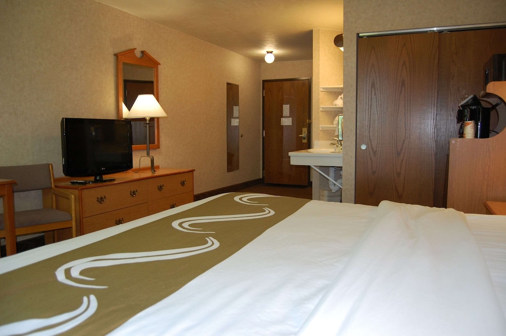 Business Room, 1 King Bed, Accessible, Non Smoking - Photo 3